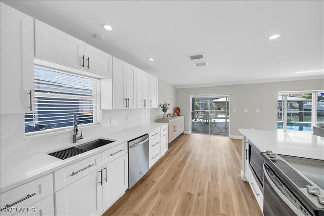 128 San Salvador ST, Naples, FL 34113