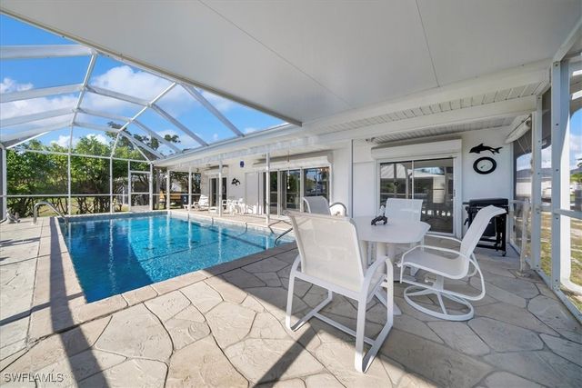 128 San Salvador ST, Naples, FL 34113