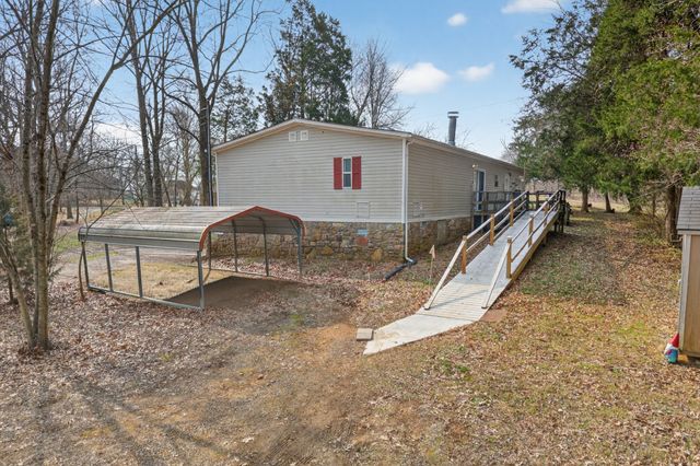 2141 Sowell Mill Pike, Columbia, TN 38401