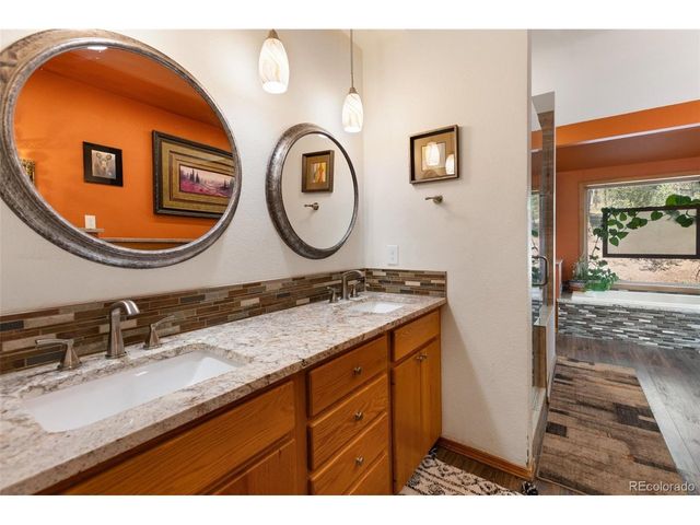 945 Sun Valley Dr, Woodland Park, CO 80863