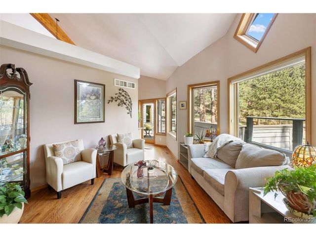 945 Sun Valley Dr, Woodland Park, CO 80863