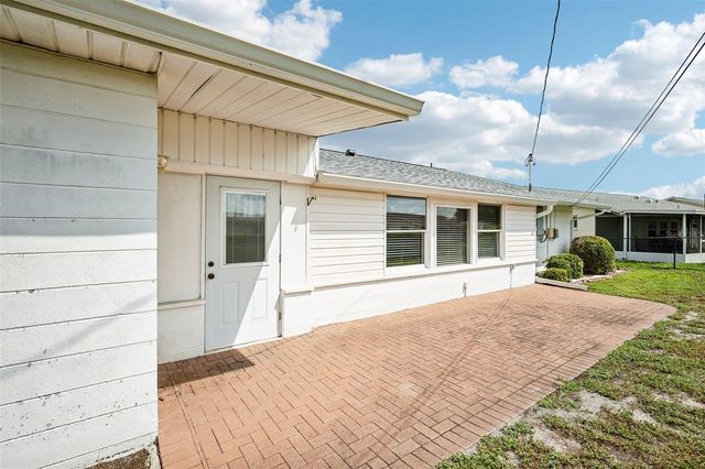 636 OAKMONT AVENUE, Sun City Center, FL 33573
