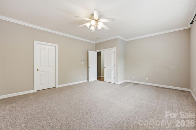 8526 Wren Creek Drive, Charlotte, NC 28269