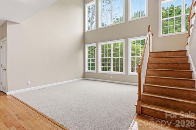 8526 Wren Creek Drive, Charlotte, NC 28269