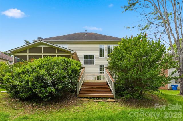 8526 Wren Creek Drive, Charlotte, NC 28269