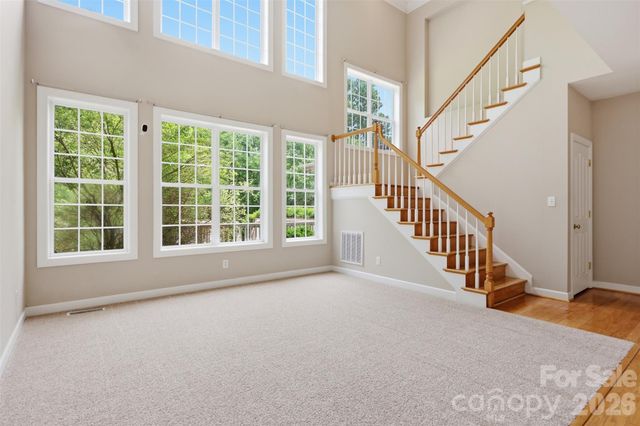 8526 Wren Creek Drive, Charlotte, NC 28269