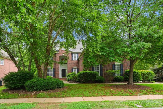 8526 Wren Creek Drive, Charlotte, NC 28269