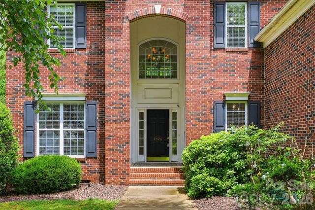 8526 Wren Creek Drive, Charlotte, NC 28269