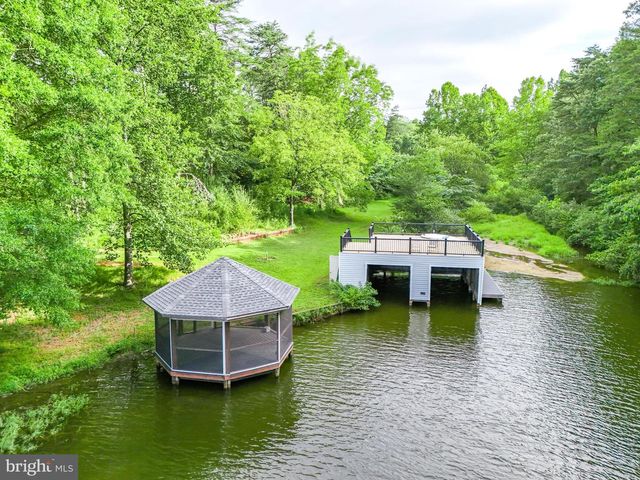 3807 BEAR TREE LN, Bumpass, VA 23024