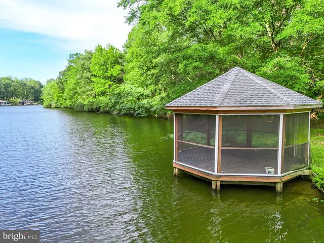 3807 BEAR TREE LN, Bumpass, VA 23024