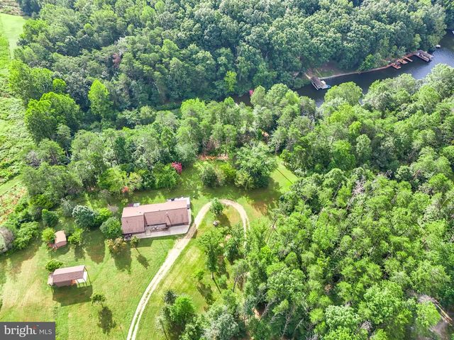 3807 BEAR TREE LN, Bumpass, VA 23024