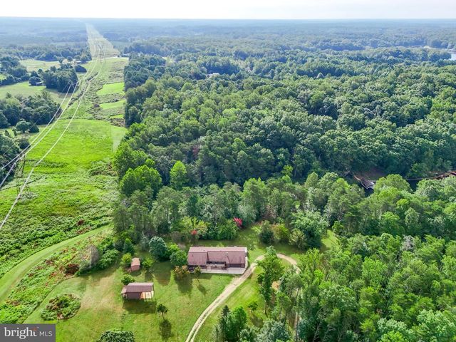 3807 BEAR TREE LN, Bumpass, VA 23024