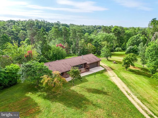 3807 BEAR TREE LN, Bumpass, VA 23024