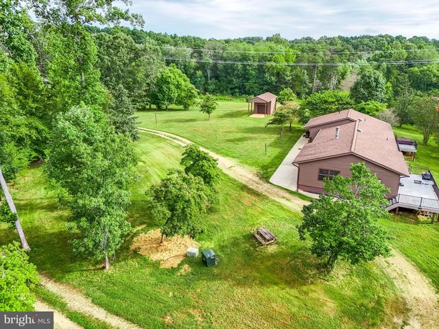 3807 BEAR TREE LN, Bumpass, VA 23024