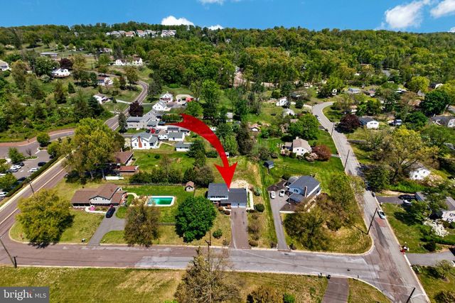 723 WENDY DR, Pottstown, PA 19464