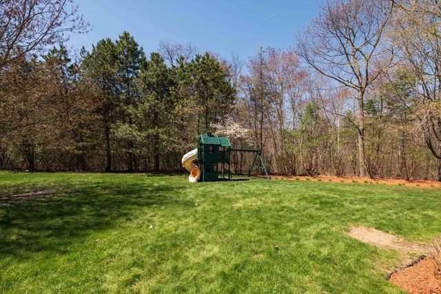 15 Ministers Way, Stow, MA 01775