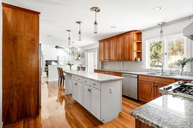 15 Ministers Way, Stow, MA 01775