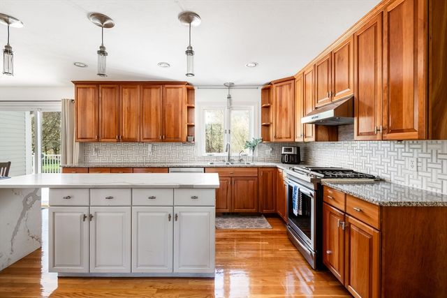 15 Ministers Way, Stow, MA 01775