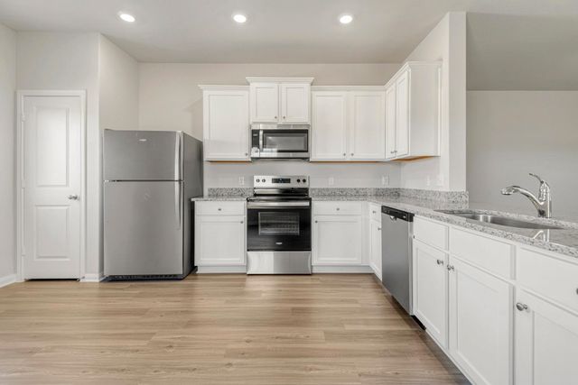 6406 Autumn Equinox Drive, Houston, TX 77048