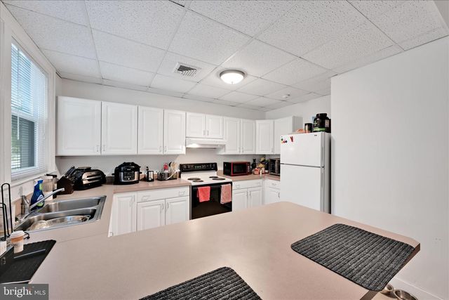 445 N DUKE ST, Lancaster, PA 17602
