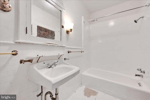 445 N DUKE ST, Lancaster, PA 17602
