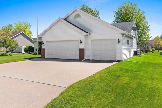 1326 WINTER WHEAT DRIVE, Neenah, WI 54956