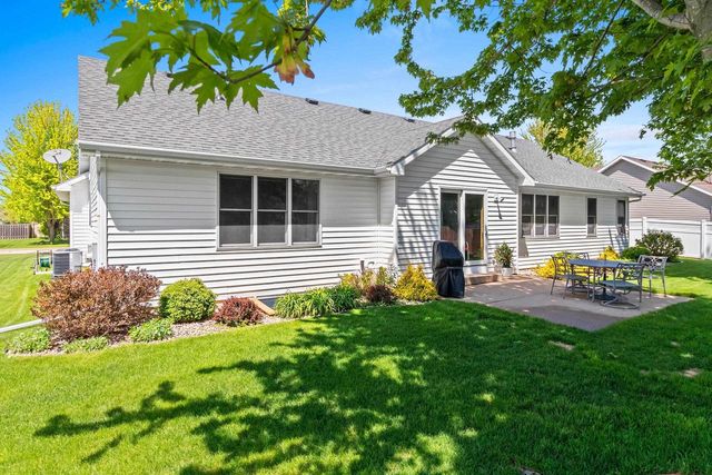 1326 WINTER WHEAT DRIVE, Neenah, WI 54956