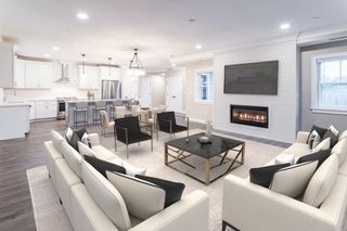 27 Middle Street 4, Waltham, MA 02451