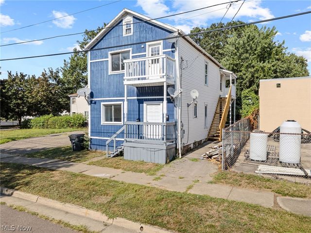 2387 29th Street SW, Akron, OH 44314