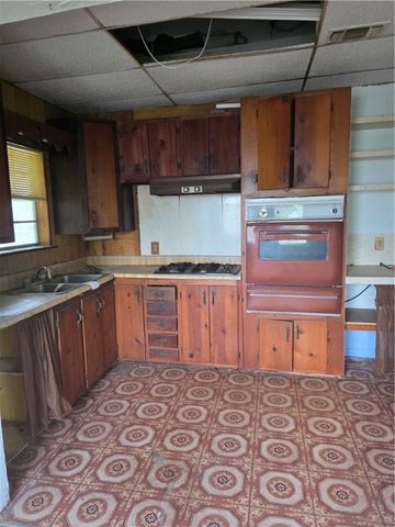 813 South Houston Street, Aransas Pass, TX 78336