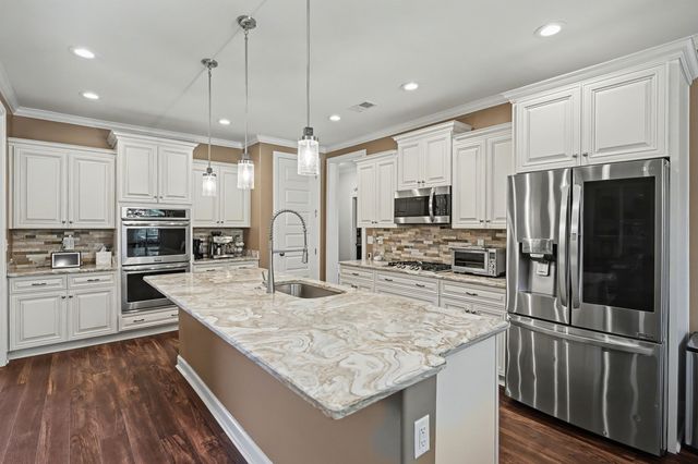 6115 WINDSOR OAK DR, Arlington, TN 38002