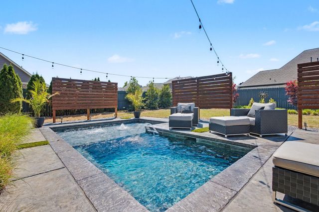 6115 WINDSOR OAK DR, Arlington, TN 38002