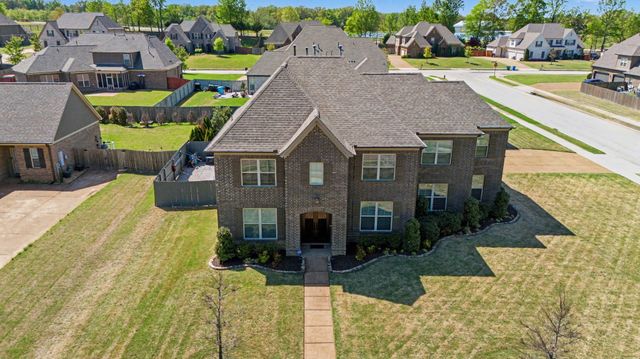 6115 WINDSOR OAK DR, Arlington, TN 38002