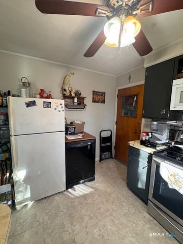 94 Hartford Road, Brooklyn, CT 06234