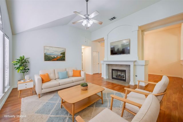 216 Quail Trail Lane, Arlington, TX 76002