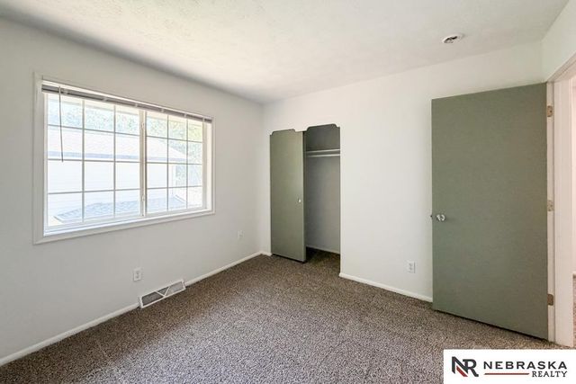4847 S 107th Street, Omaha, NE 68127