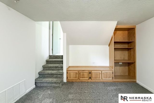 4847 S 107th Street, Omaha, NE 68127