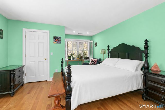 88 Ledges Road, Ridgefield, CT 06877