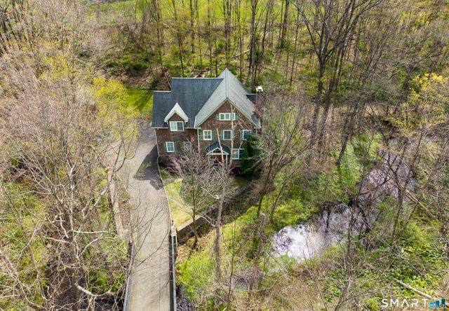 88 Ledges Road, Ridgefield, CT 06877