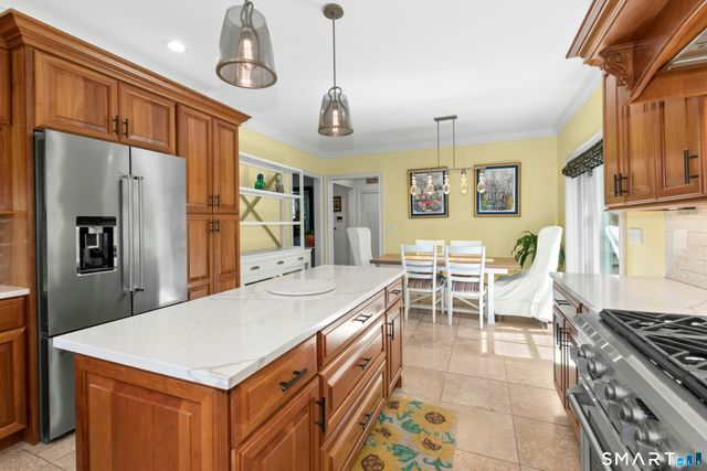 88 Ledges Road, Ridgefield, CT 06877