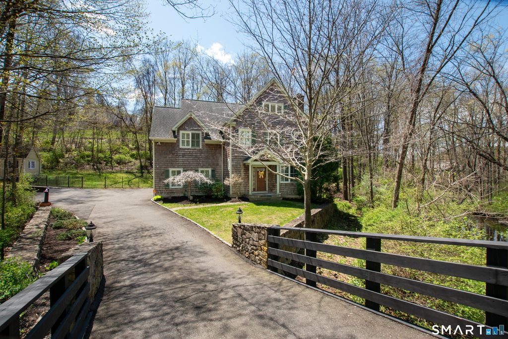 88 Ledges Road, Ridgefield, CT 06877