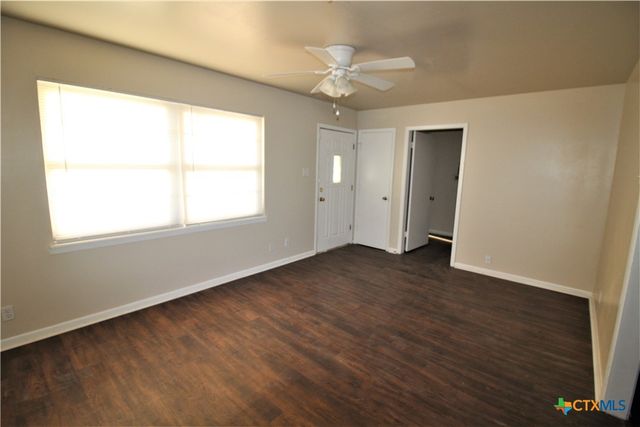 809 Jefferis Avenue, Killeen, TX 76543