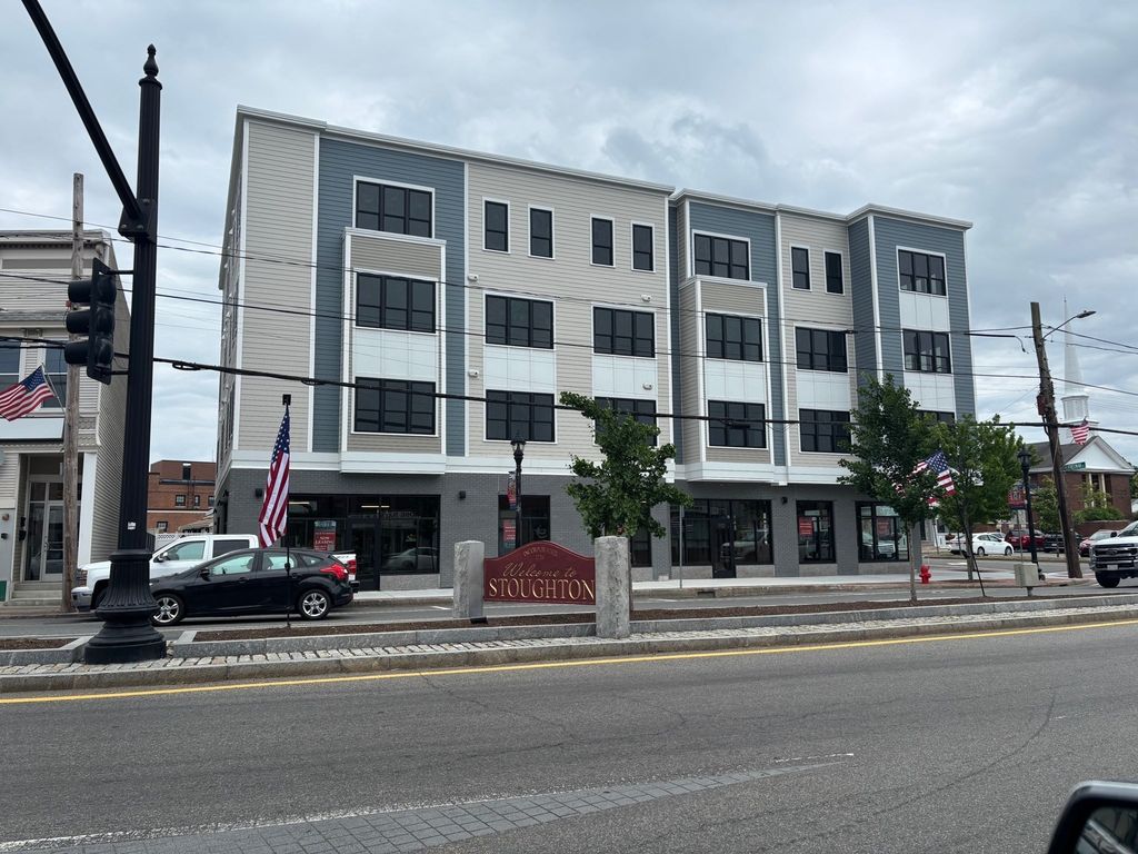 760 Washington St 404, Stoughton, MA 02072