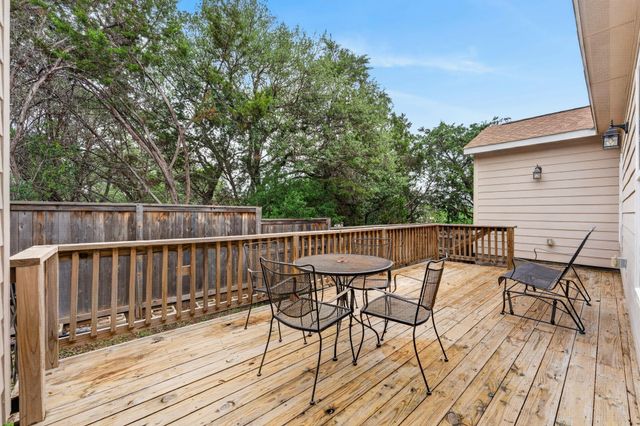 606 Rogart DR, Spicewood, TX 78669