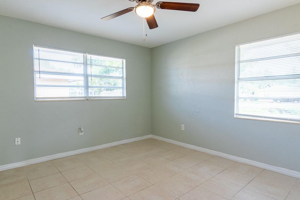 Image 16 of property listing at 1363 23RD STREET, Sarasota, FL 34234