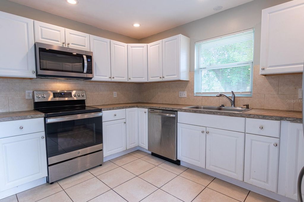 Image 7 of property listing at 1363 23RD STREET, Sarasota, FL 34234