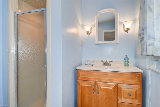 5137 Violet Bank DR, Virginia Beach, VA 23464