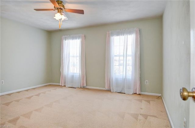 5137 Violet Bank DR, Virginia Beach, VA 23464