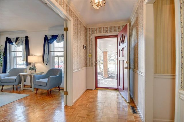 5137 Violet Bank DR, Virginia Beach, VA 23464