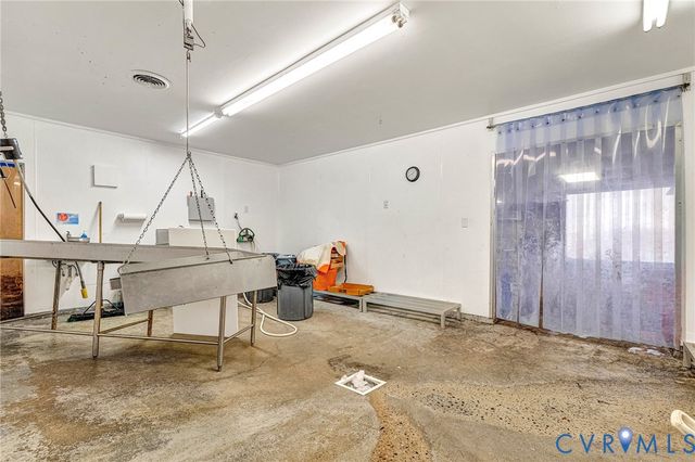 1505 Brook Rd, Richmond, VA 23220